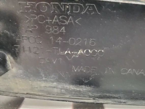 Решетка радиатора Honda CR-V 5 2016-2020-1