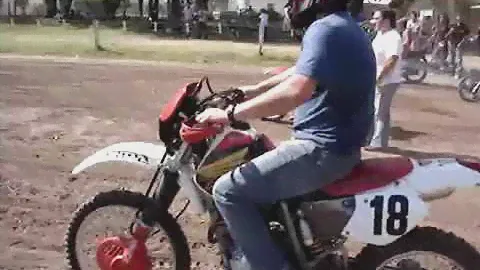 cr 80 vs  xr 400