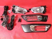 Honda CR-V II (01-03) фары передние противотуманные зеркальные хромированные, установочный комплект