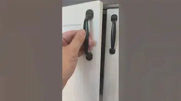 Сборка кухни, подключение техники, монтаж барной стойки. 6 часов работы.