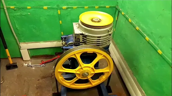 Замена редуктора "13VTR" на пассажирском лифте.