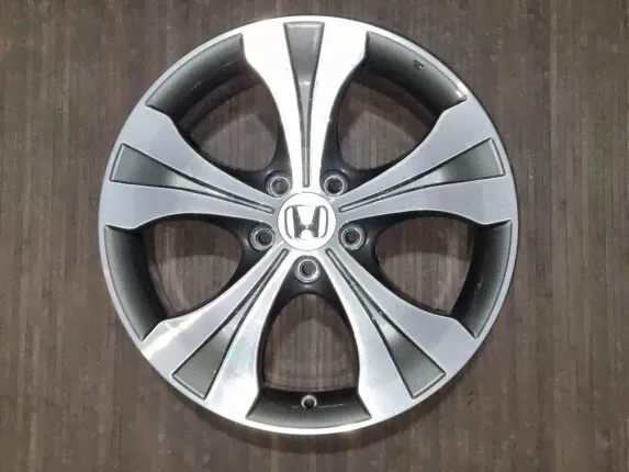 Honda CR-V (R18) - (HCRV-18750P)-0
