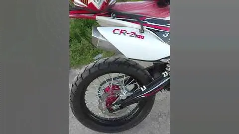 CR Z300, воткнул дорожные шины.