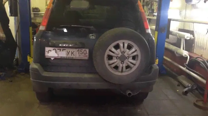 Катализатор Хонда. Замена катализатора Honda CR-V. Москва.