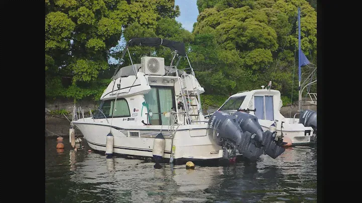 Yamaha PC 28 twin Yamaha outboards2