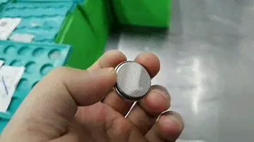 CR2450 button battery, Capacity:600mAh, Current:0.4mA.