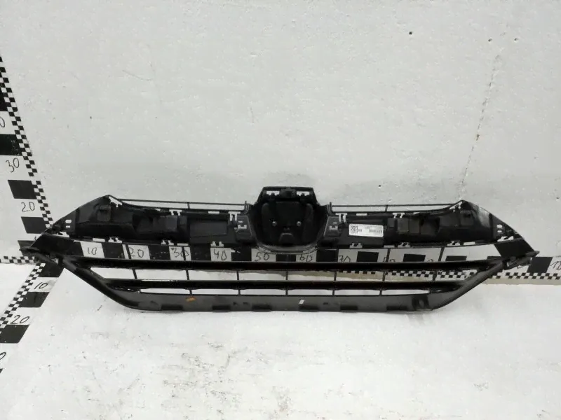 Решетка радиатора Honda CR-V 5-0