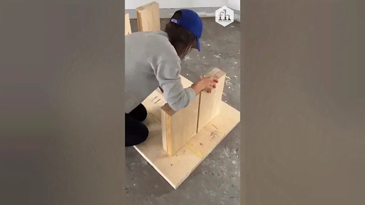 Awesome DIY Wooden Coffee Table