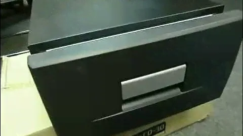 Компрессорный автохолодильник Waeco CoolMatic CD-30