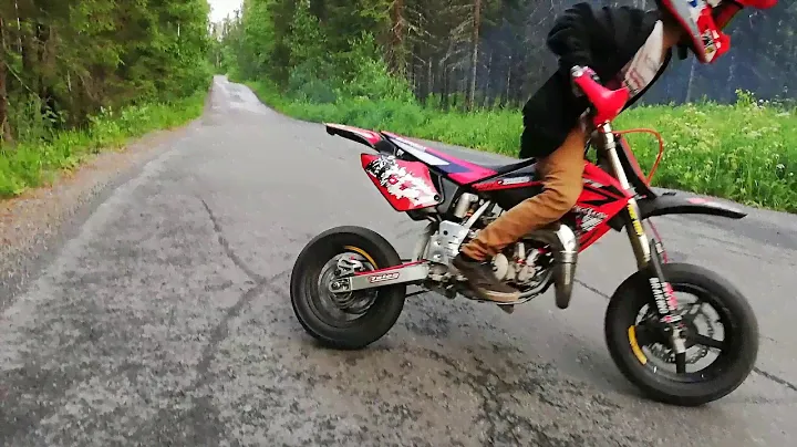Honda cr 85 supermoto testing