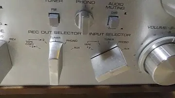 Yamaha CR-1020 AM/FM Stereo Receiver